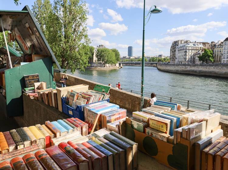 Paris’s iconic Seine booksellers are being forced to close because of the Olympics